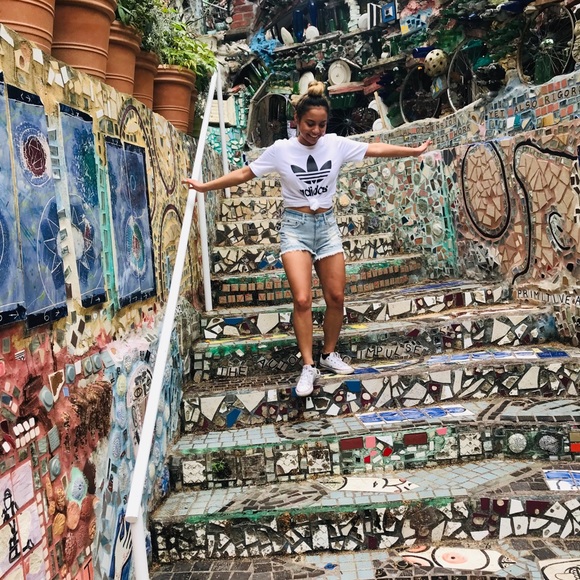 Meet your Posher, Elyssa - Picture 1 of 1